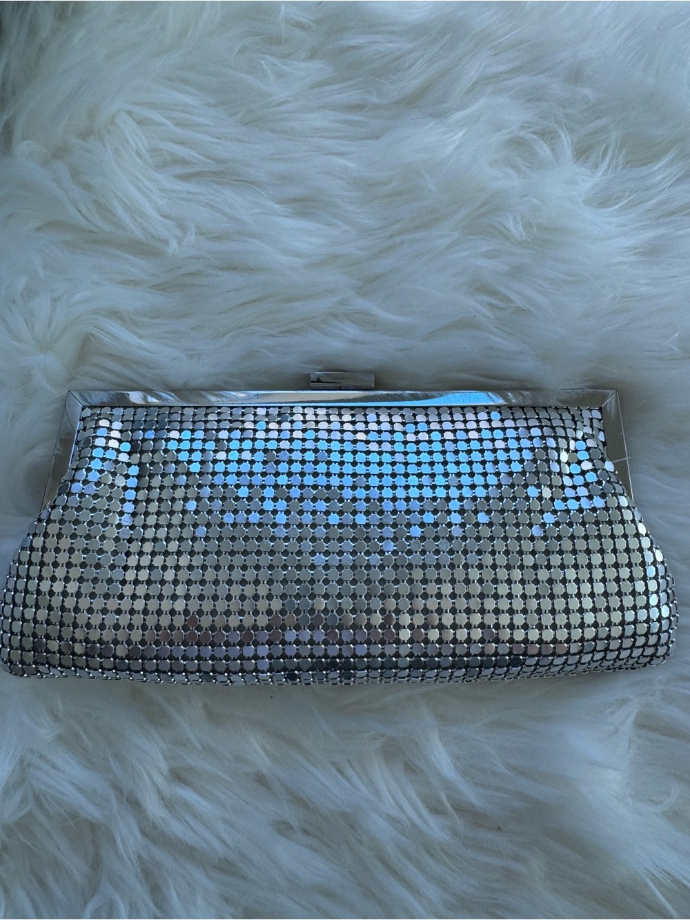 Vintage Silver Metallic Mesh Evening Clutch - Women's Sparkle Wristlet